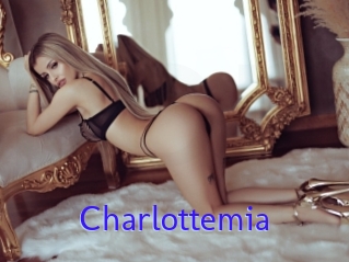 charlottemia Porno Bild