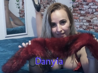 danyia Porno Bild