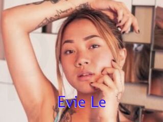 Evie_Le