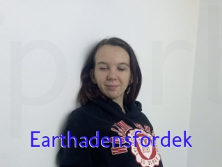 Earthadensfordek