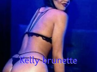 Kelly_brunette