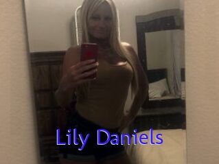 Lily_Daniels