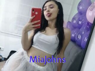 MiaJohns