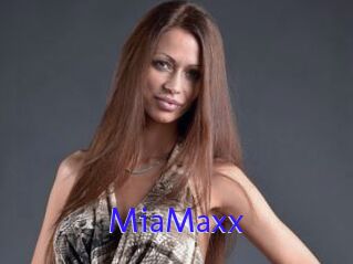 MiaMaxx