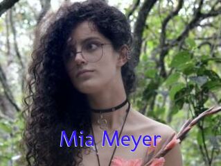 Mia_Meyer