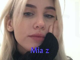 Mia_z