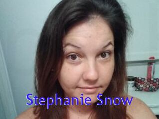 Stephanie_Snow
