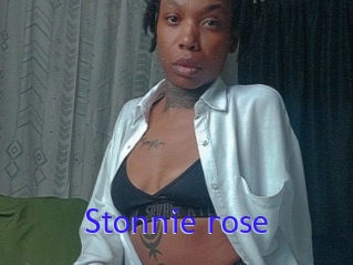 Stonnie_rose