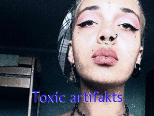 Toxic_artifakts